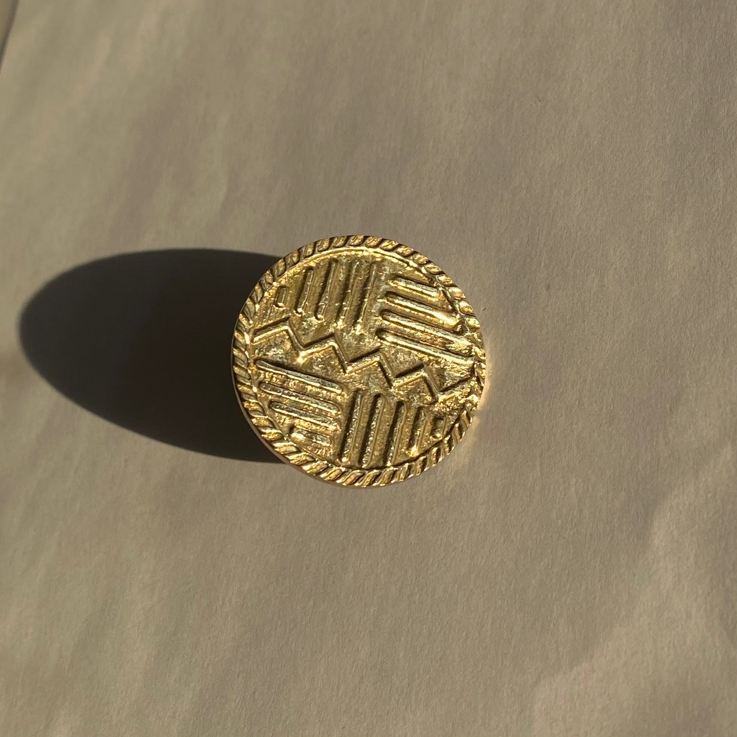 Lesuuda Ring