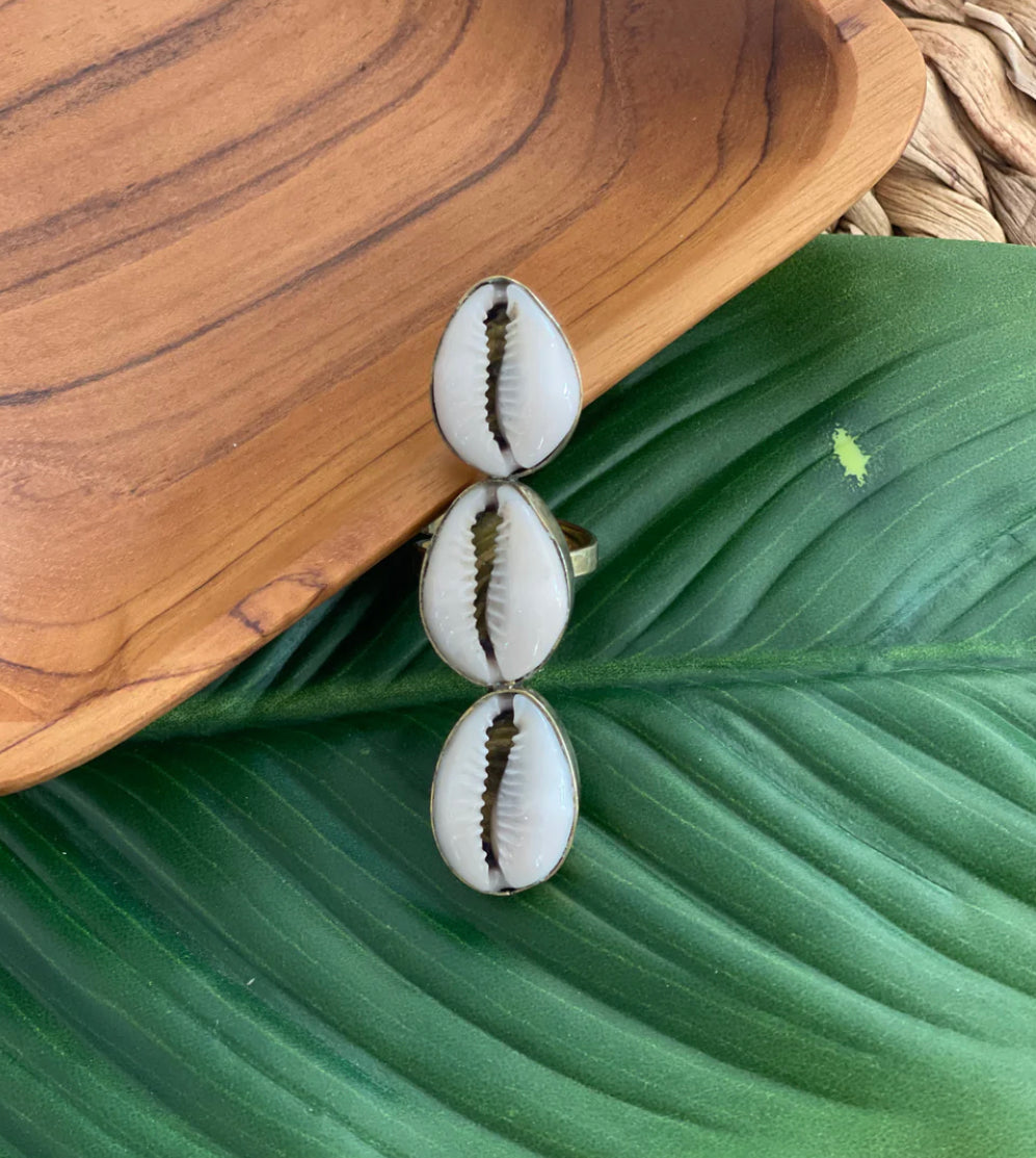3 Shells Ring