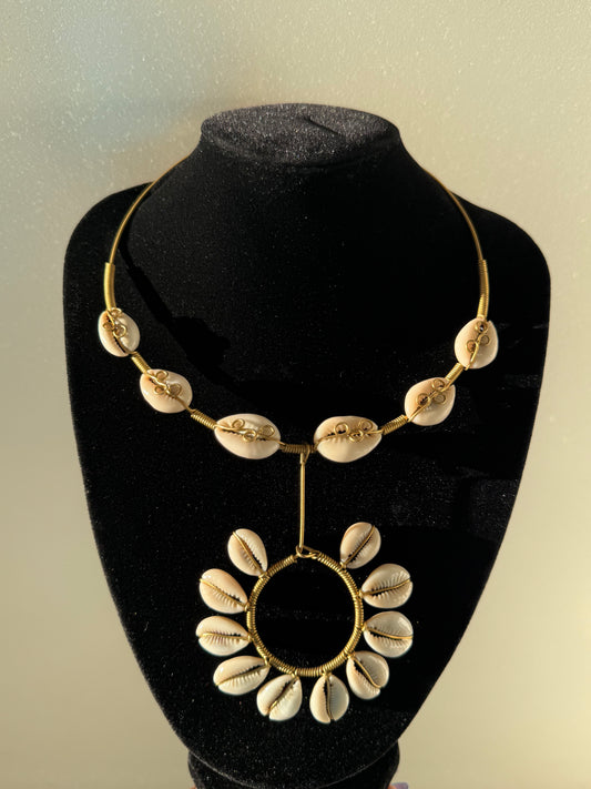Ciru Shell Necklace