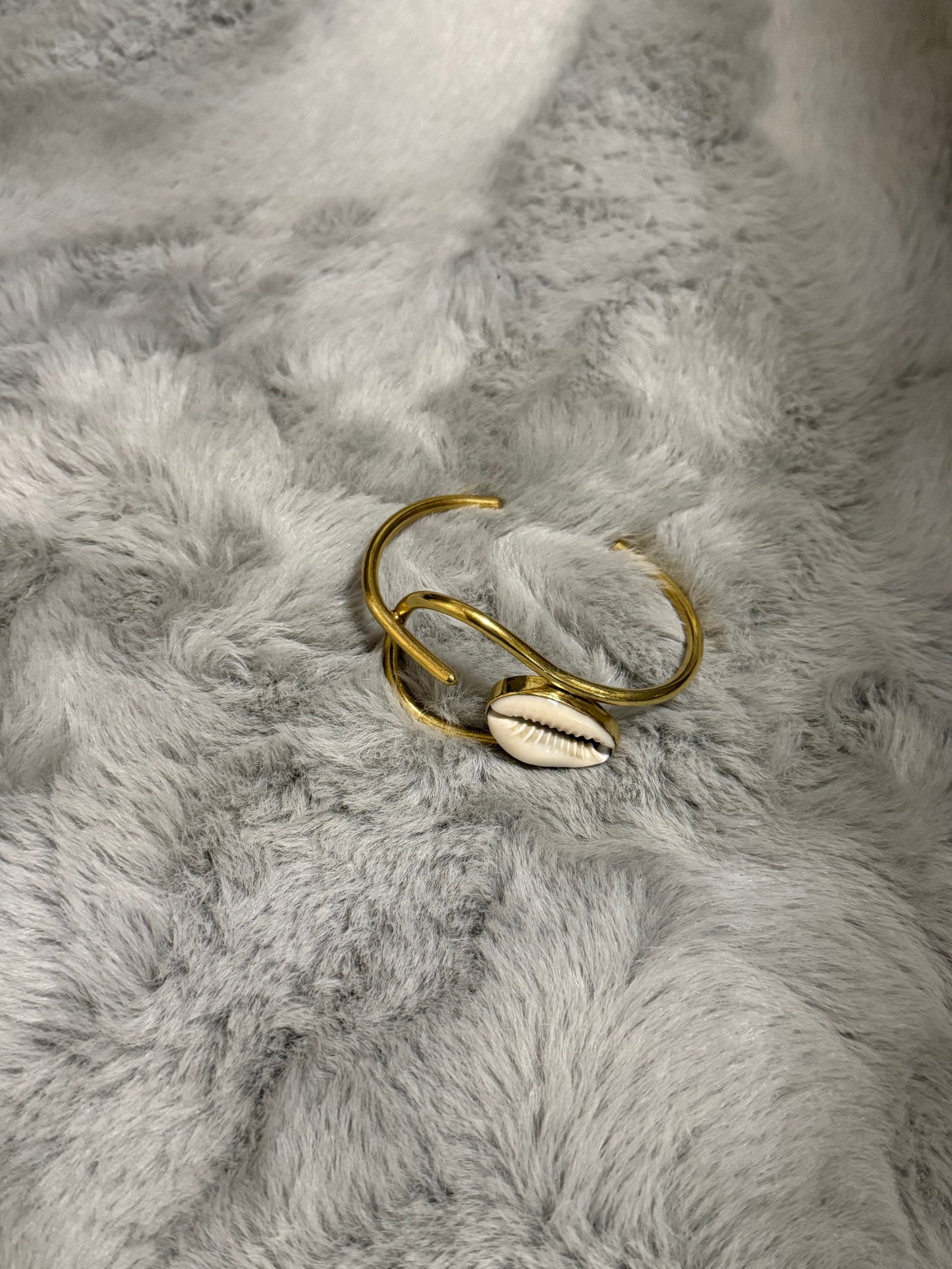 Chebet Shell bracelet